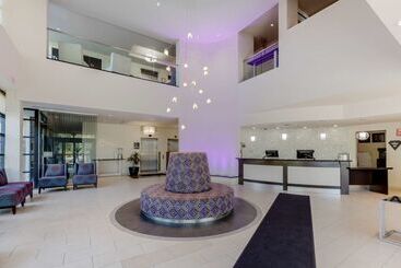 C Hotel By Carmen S, Bw Premier Collection