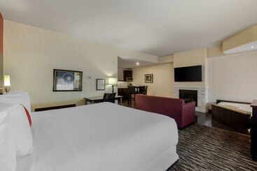 C Hotel By Carmen S, Bw Premier Collection