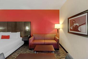 C Hotel By Carmen S, Bw Premier Collection