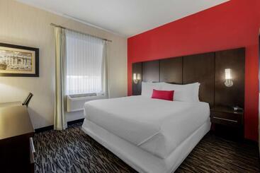 C Hotel By Carmen S, Bw Premier Collection