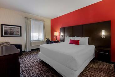 C Hotel By Carmen S, Bw Premier Collection