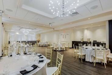 C Hotel By Carmen S, Bw Premier Collection