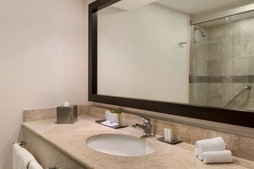 Doubletree By Hilton Hotel Queretaro