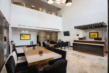 Doubletree By Hilton Hotel Queretaro