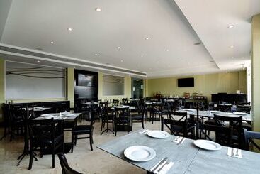 Doubletree By Hilton Hotel Queretaro
