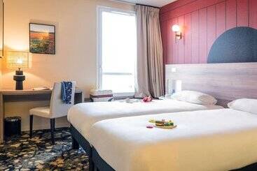 هتل Ibis Styles Versailles Saint Quentin En Yvelines