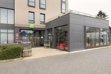 هتل Ibis Styles Versailles Saint Quentin En Yvelines