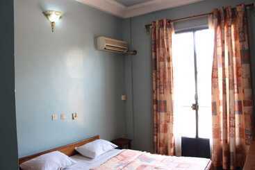 هتل Le Relais Saint Jacques