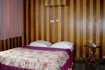 هتل Le Relais Saint Jacques