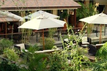 Protea Hotel By Marriott Livingstone