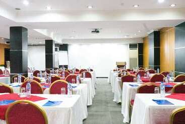 Golden Tulip Hotel Ph Gtph