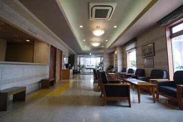 هتل Route Inn Nago