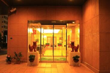 هتل Route Inn Nago