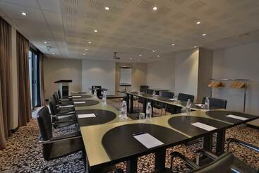Le Colisée Hotel & Spa Nantes Saint Herblain