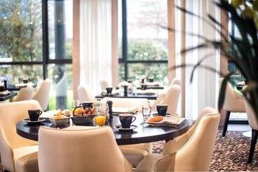Le Colisée Hotel & Spa Nantes Saint Herblain