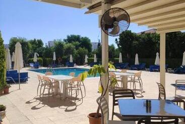 Mandalena Hotel Apartments