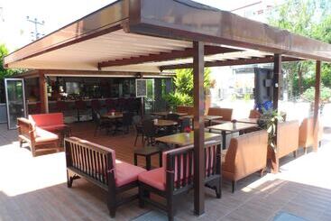 Sebnem Apart & Studios