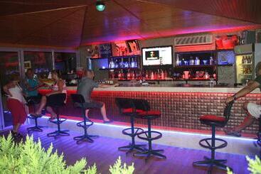 Sebnem Apart & Studios