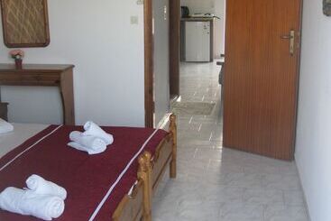 Stenna Apartments