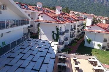 Sunshine Holiday Resort  All Inclusive