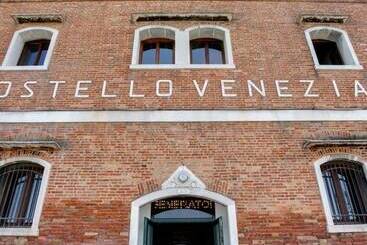 هاستل Generator Venice