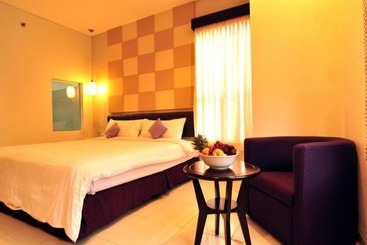 هتل Aston Ketapang City