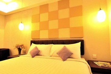 هتل Aston Ketapang City