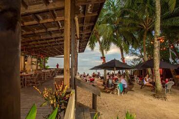 Castaway Resort
