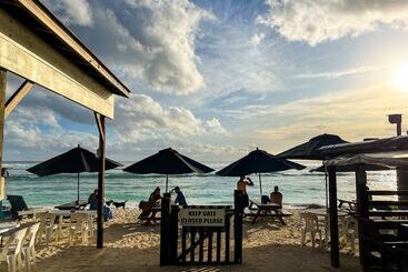 Castaway Resort