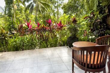 Alam Sari Hotel Keliki