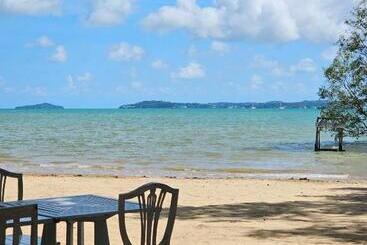 هتل Baan Panwa Resort