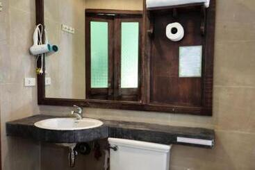 هتل Baan Panwa Resort