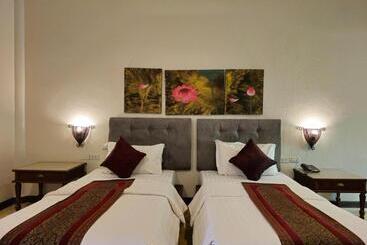 هتل Baan Panwa Resort