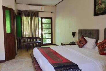 هتل Baan Panwa Resort