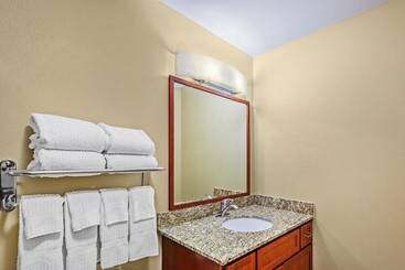 هتل Candlewood Suites El Paso, An Ihg