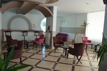 هتل Grand Milano