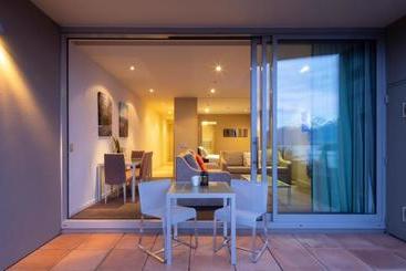 هتل Highview Apartments