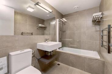 هتل Highview Apartments