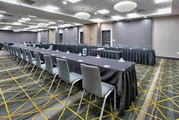 هتل Holiday Inn Dallas   Fort Worth Airport South, An Ihg