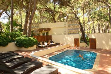 هتل Robinson Pamfilya   All Inclusive