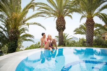 هتل Robinson Sarigerme Park   All Inclusive