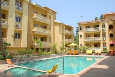 Sandalwood Hotel & Suites - Vainguinim