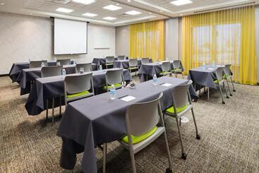 هتل Springhill Suites By Marriott Denver Airport