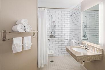 هتل Springhill Suites By Marriott Denver Airport