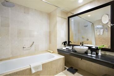 Swiss Belhotel Silae Palu