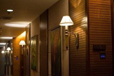 هتل The Cocoon Boutique