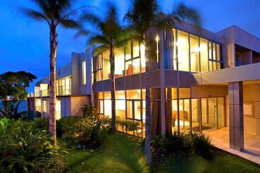 هتل VR Takapuna