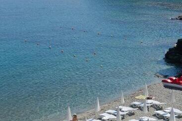 Litsa Mare Apartments