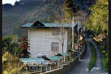 استراحتگاه Sterling Gangtok Orange Village