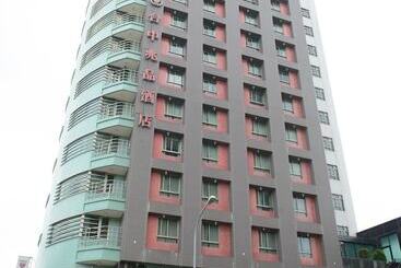 Golden Tulip Zhong Xin Hotel Taichung